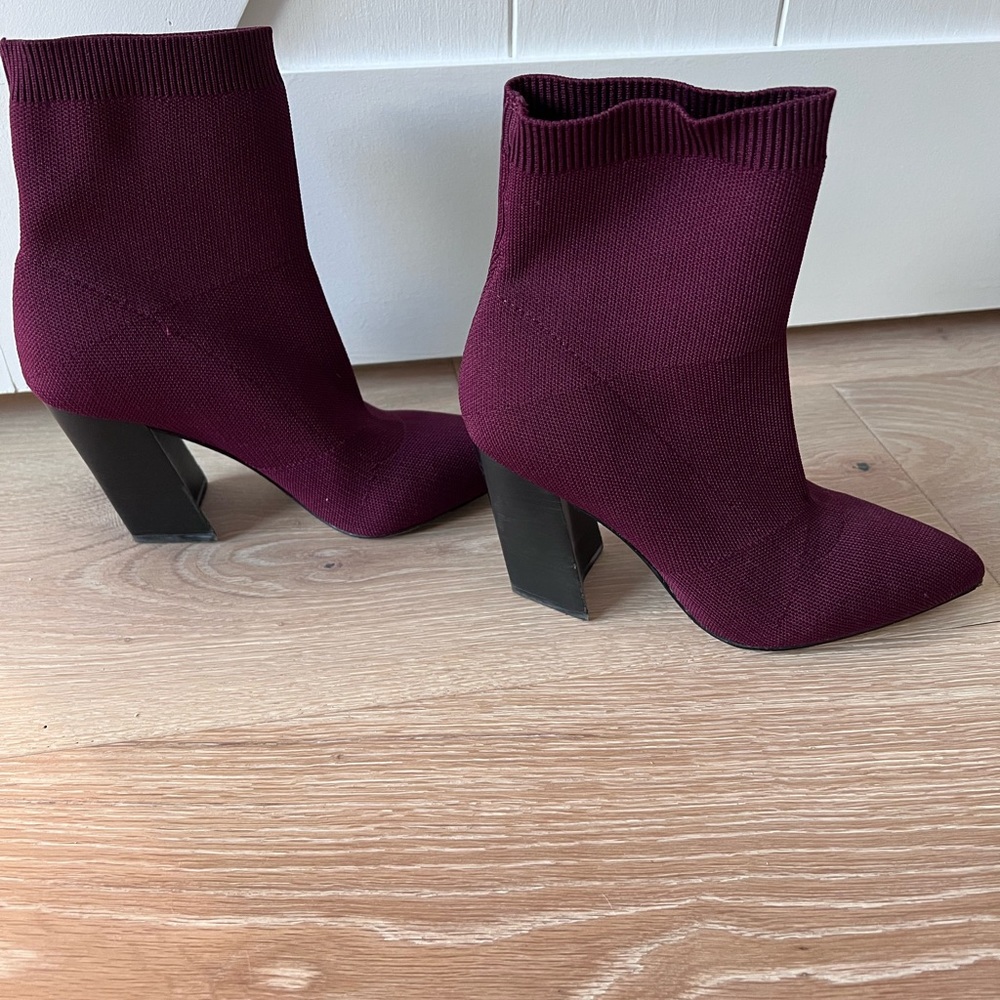 Size 6 boots like new